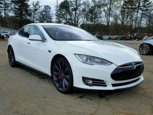 Tesla Model S 85D 2015