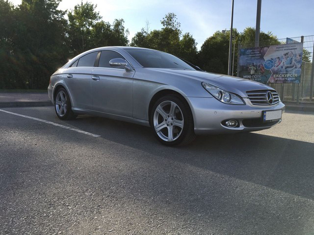 Mercedes-Benz CLS 320 2005
