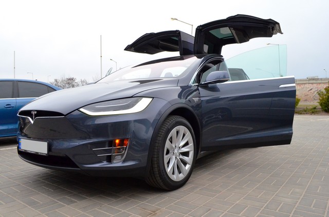Tesla Model X90D 2016