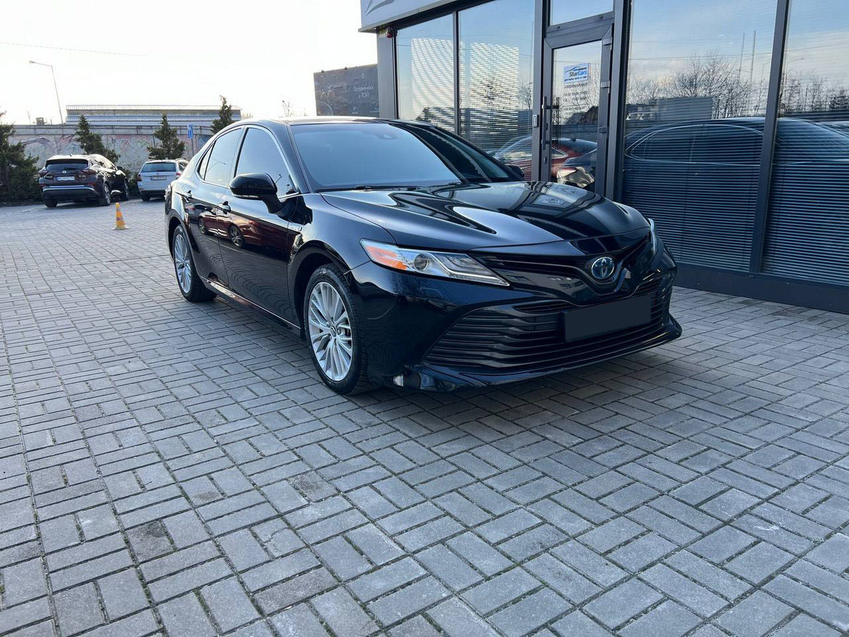 Toyota Camry XLE 2020