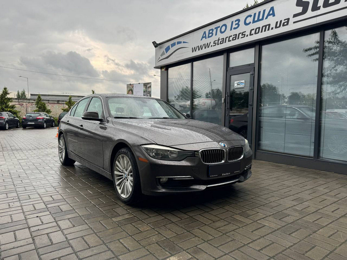 BMW 3 Series 328i xDrive 2013