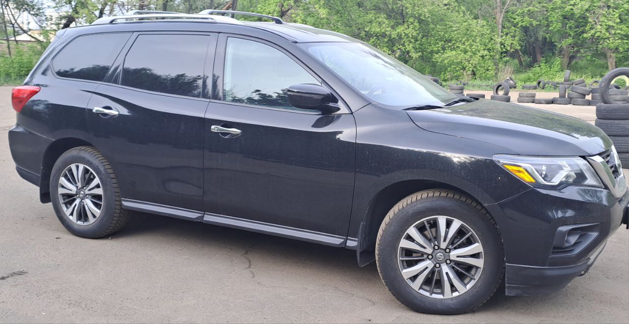 Nissan Pathfinder SV 2016