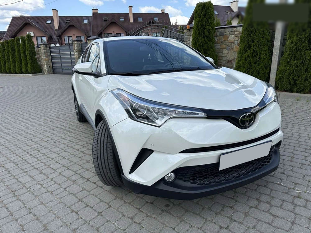 Toyota C-HR XLE 2018