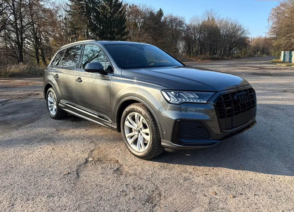 Audi Q7 S-Line 2023