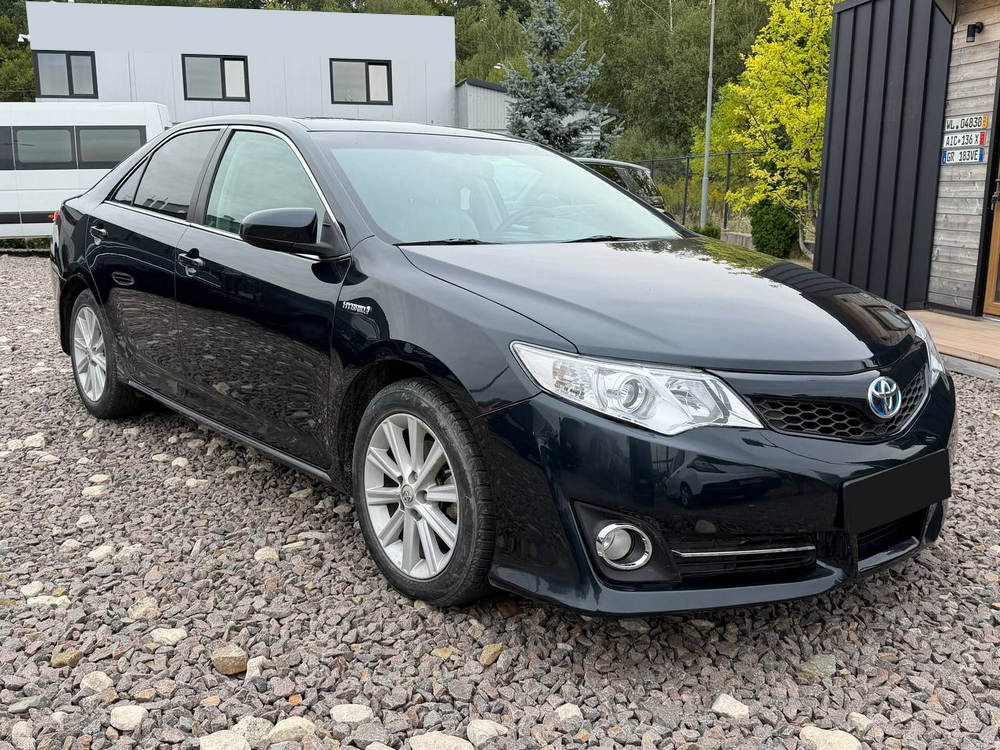 Toyota Camry Hybrid LE 2013
